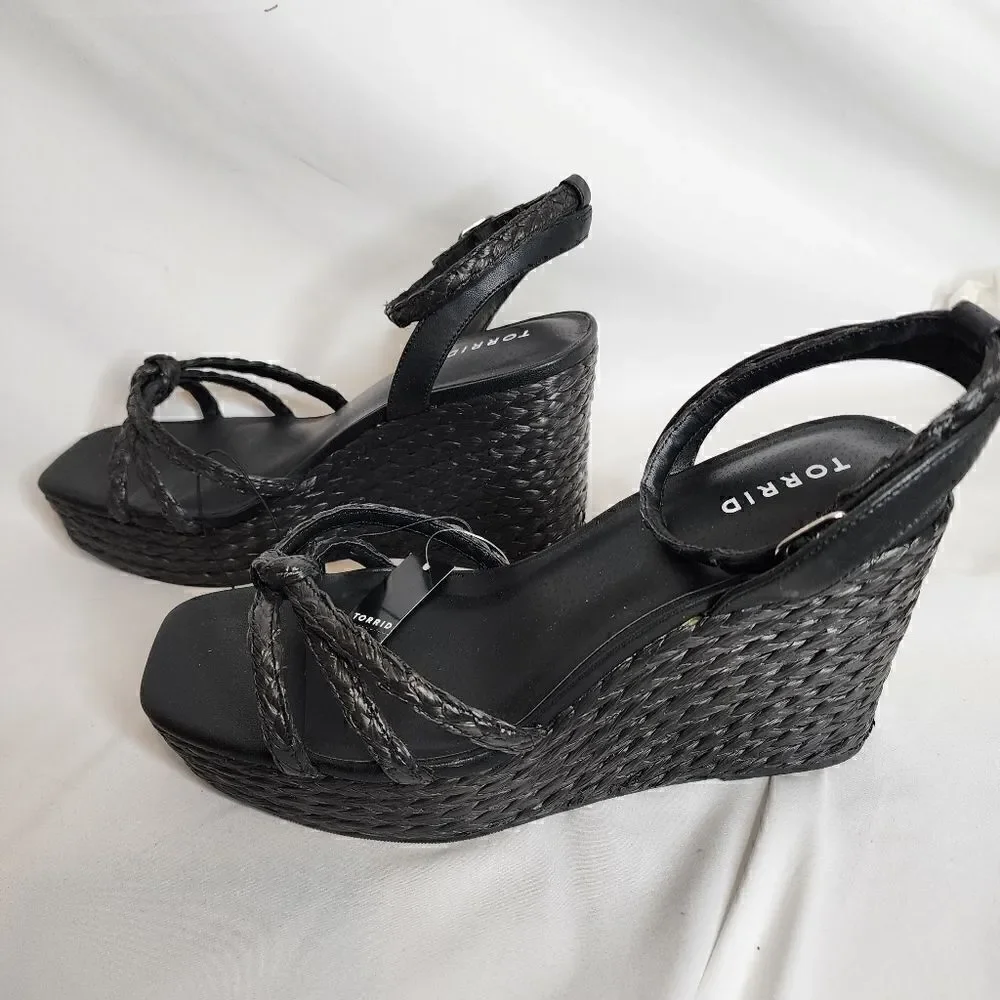 12W Torrid Black Strappy Raffia Platform 4